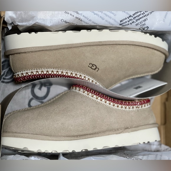 Ugg Women's Tasman Slipper Sand Cherry Size 8 NEW In Box - Picture 1 of 5
